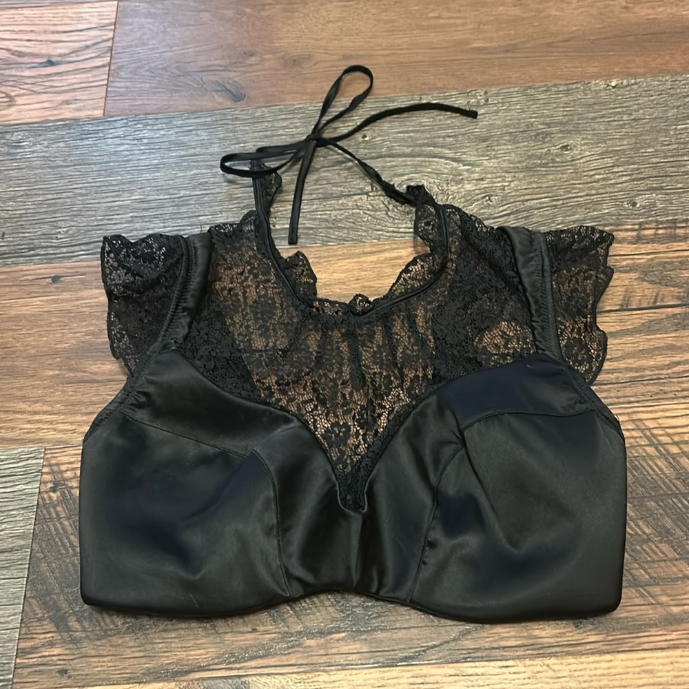 Victoria’s Secret Dream Angels Lined Plunge Top 34DD EUC
